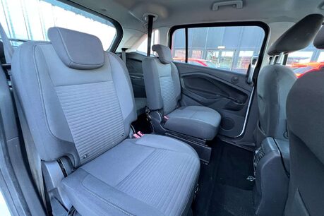 Ford Grand C-Max 1.5 TDCi Titanium Euro 6 (s/s) 5dr 21