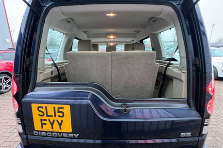 Land Rover Discovery 3.0 SD V6 SE Tech Auto 4WD Euro 5 (s/s) 5dr 63