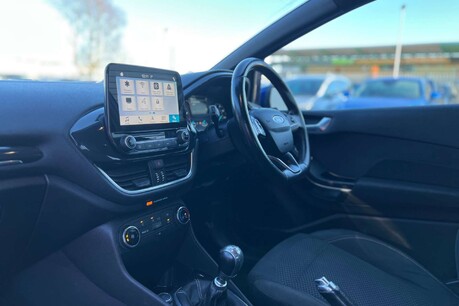 Ford Fiesta 1.0T EcoBoost ST-Line Euro 6 (s/s) 3dr 23