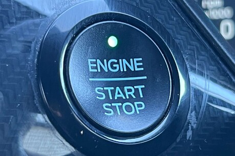 Ford Fiesta 1.0T EcoBoost ST-Line Euro 6 (s/s) 3dr 28