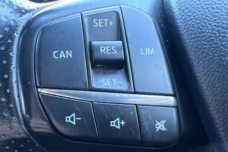 Ford Fiesta 1.0T EcoBoost ST-Line Euro 6 (s/s) 3dr 35