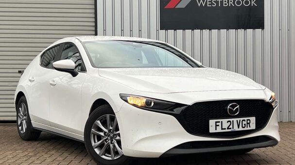 Mazda 3 2.0 e-SKYACTIV-G MHEV SE-L Lux Euro 6 (s/s) 5dr Service History