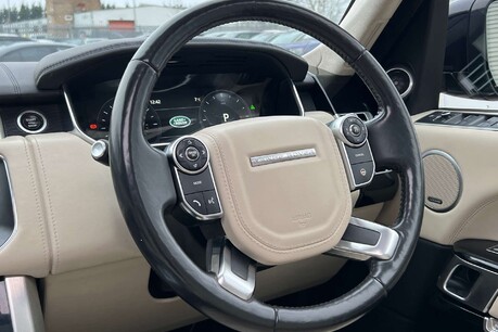 Land Rover Range Rover 4.4 SD V8 Autobiography Auto 4WD Euro 6 (s/s) 5dr 26
