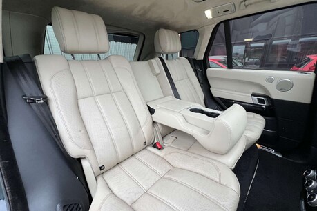 Land Rover Range Rover 4.4 SD V8 Autobiography Auto 4WD Euro 6 (s/s) 5dr 33