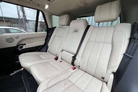 Land Rover Range Rover 4.4 SD V8 Autobiography Auto 4WD Euro 6 (s/s) 5dr 40