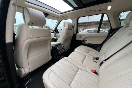 Land Rover Range Rover 4.4 SD V8 Autobiography Auto 4WD Euro 6 (s/s) 5dr 41