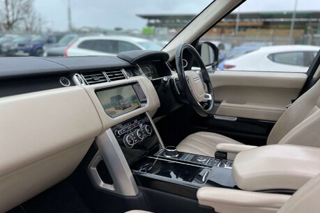 Land Rover Range Rover 4.4 SD V8 Autobiography Auto 4WD Euro 6 (s/s) 5dr 47