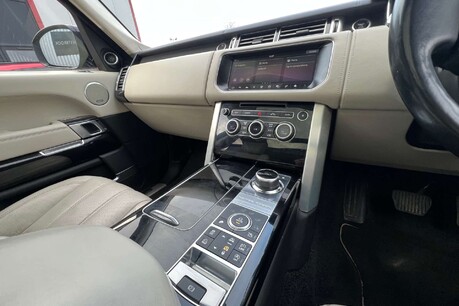 Land Rover Range Rover 4.4 SD V8 Autobiography Auto 4WD Euro 6 (s/s) 5dr 49