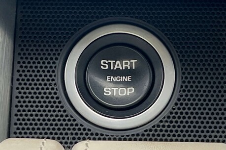 Land Rover Range Rover 4.4 SD V8 Autobiography Auto 4WD Euro 6 (s/s) 5dr 67