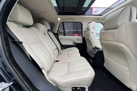 Land Rover Range Rover 4.4 SD V8 Autobiography Auto 4WD Euro 6 (s/s) 5dr 36