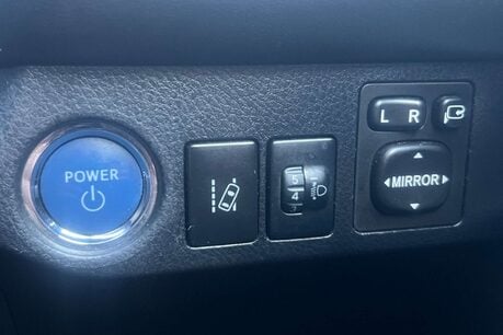 Toyota Rav4 2.5 VVT-h Icon Tech CVT Euro 6 (s/s) 5dr 49