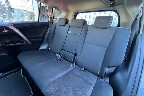 Toyota Rav4 2.5 VVT-h Icon Tech CVT Euro 6 (s/s) 5dr 24