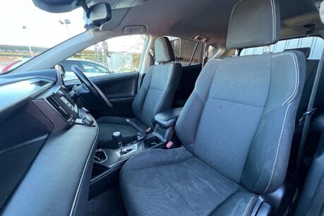 Toyota Rav4 2.5 VVT-h Icon Tech CVT Euro 6 (s/s) 5dr 27