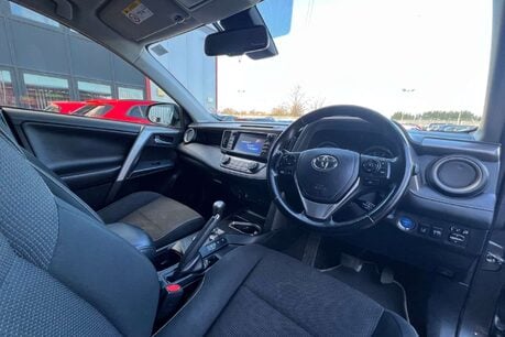 Toyota Rav4 2.5 VVT-h Icon Tech CVT Euro 6 (s/s) 5dr 14