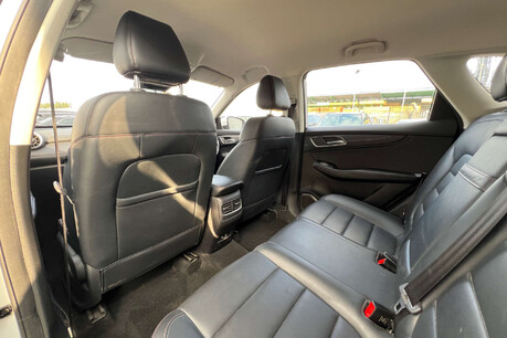 MG HS 1.5 T-GDI Excite Euro 6 (s/s) 5dr 28