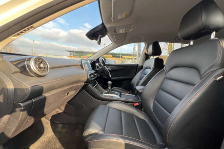 MG HS 1.5 T-GDI Excite Euro 6 (s/s) 5dr 30