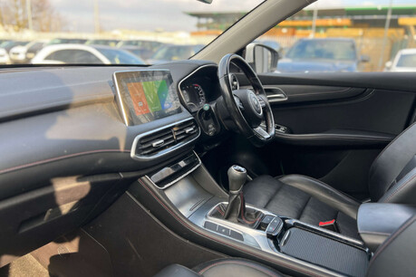 MG HS 1.5 T-GDI Excite Euro 6 (s/s) 5dr 32