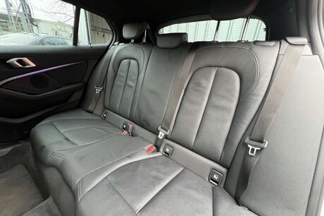 BMW 1 Series 2.0 118d M Sport Euro 6 (s/s) 5dr 23