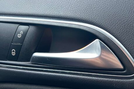 Mercedes-Benz CLA Class 2.1 CLA220d AMG Sport Shooting Brake 7G-DCT Euro 6 (s/s) 5dr 50