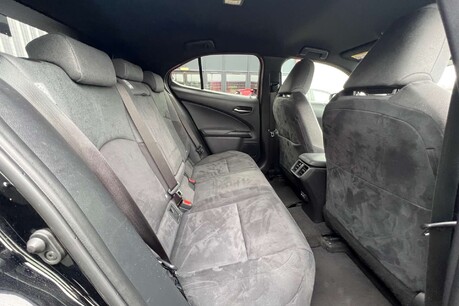 Lexus Ux 2.0 250h E-CVT Euro 6 (s/s) 5dr 20