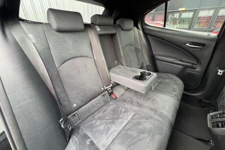 Lexus Ux 2.0 250h E-CVT Euro 6 (s/s) 5dr 17