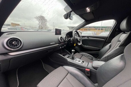 Audi A3 1.5 TFSI CoD 35 Black Edition Euro 6 (s/s) 4dr 29