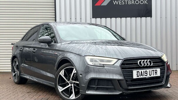 Audi A3 1.5 TFSI CoD 35 Black Edition Euro 6 (s/s) 4dr Service History