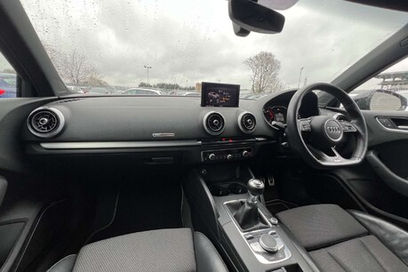 Audi A3 1.5 TFSI CoD 35 Black Edition Euro 6 (s/s) 4dr 31