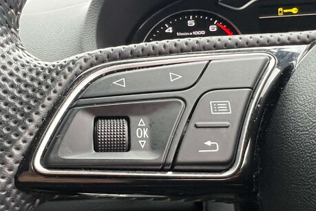 Audi A3 1.5 TFSI CoD 35 Black Edition Euro 6 (s/s) 4dr 49