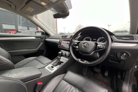 Skoda Superb 1.4 TSI iV 13kWh SE Technology DSG Euro 6 (s/s) 5dr 16