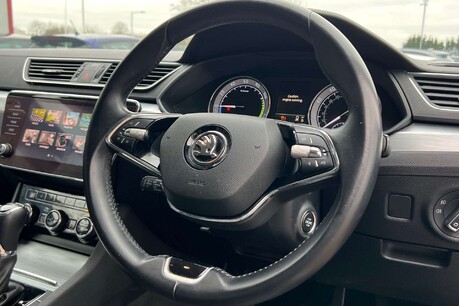 Skoda Superb 1.4 TSI iV 13kWh SE Technology DSG Euro 6 (s/s) 5dr 18