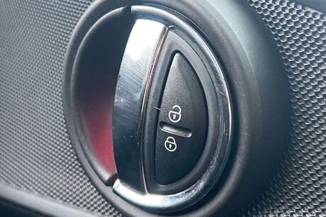 Mini Clubman 2.0 Cooper D Euro 6 (s/s) 6dr 53