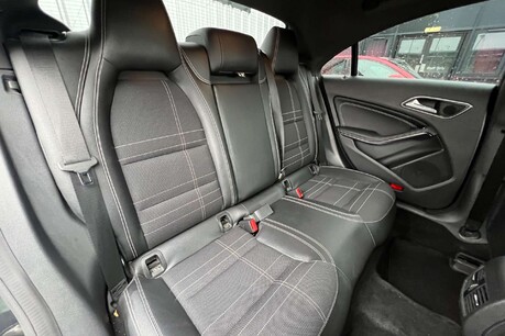 Mercedes-Benz CLA Class 2.1 CLA220d Sport Coupe 7G-DCT Euro 6 (s/s) 4dr 21