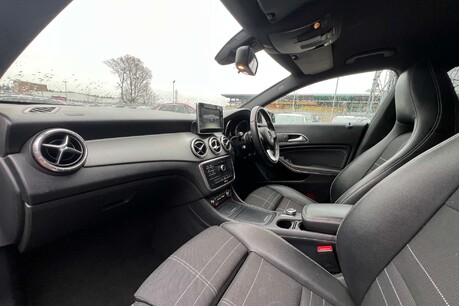 Mercedes-Benz CLA Class 2.1 CLA220d Sport Coupe 7G-DCT Euro 6 (s/s) 4dr 29