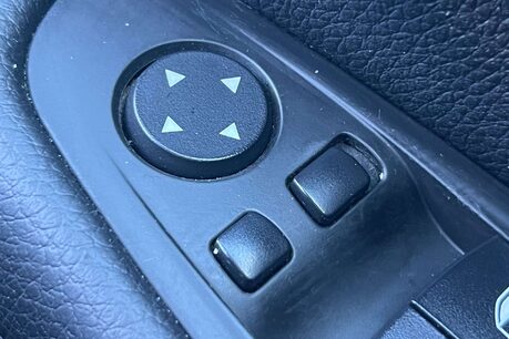 BMW 5 Series 2.0 525d Luxury Euro 6 (s/s) 4dr 64