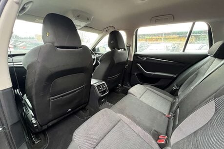 Skoda Octavia 1.4 TSI iV 13kWh SE Technology DSG Euro 6 (s/s) 5dr 28