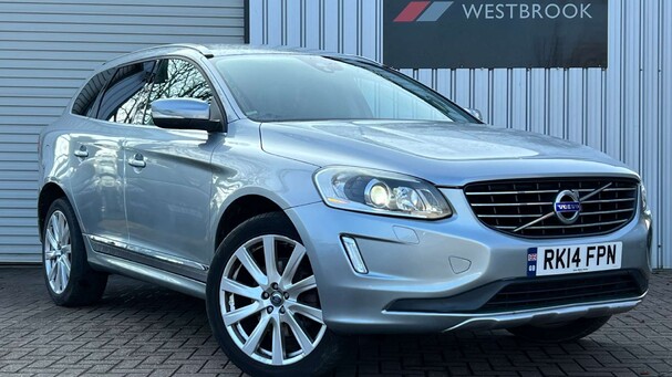 Volvo XC60 2.4 D5 SE Lux Nav Geartronic AWD Euro 5 5dr Service History