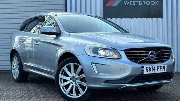 Volvo XC60 2.4 D5 SE Lux Nav Geartronic AWD Euro 5 5dr Service History