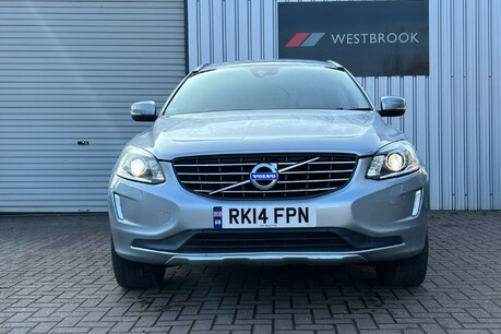 Volvo XC60 2.4 D5 SE Lux Nav Geartronic AWD Euro 5 5dr 12