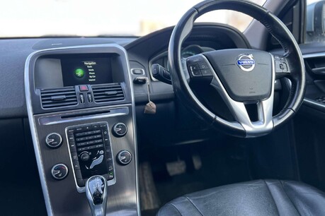 Volvo XC60 2.4 D5 SE Lux Nav Geartronic AWD Euro 5 5dr 14