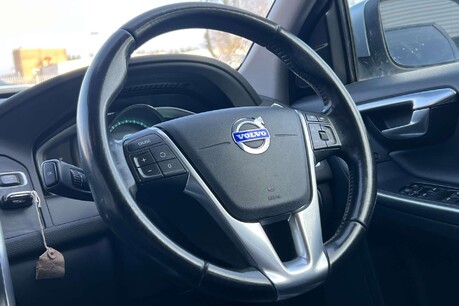 Volvo XC60 2.4 D5 SE Lux Nav Geartronic AWD Euro 5 5dr 15