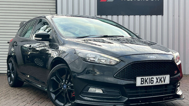 Ford Focus 2.0T EcoBoost ST-2 Euro 6 (s/s) 5dr Service History