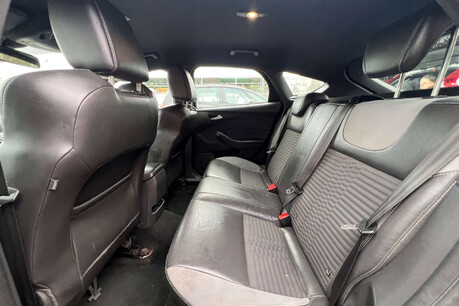 Ford Focus 2.0T EcoBoost ST-2 Euro 6 (s/s) 5dr 25