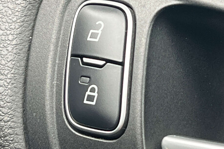 Ford Focus 2.0T EcoBoost ST-2 Euro 6 (s/s) 5dr 48
