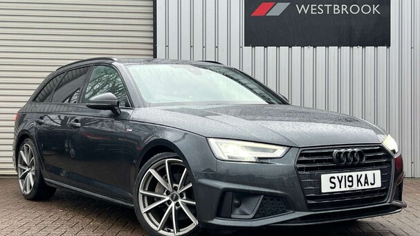 Audi A4 2.0 TDI 40 Black Edition S Tronic Euro 6 (s/s) 5dr Service History