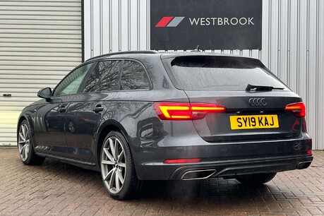 Audi A4 2.0 TDI 40 Black Edition S Tronic Euro 6 (s/s) 5dr 4