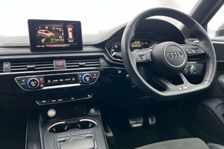 Audi A4 2.0 TDI 40 Black Edition S Tronic Euro 6 (s/s) 5dr 14