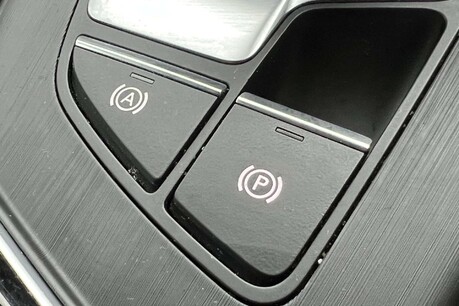 Audi A4 2.0 TDI 40 Black Edition S Tronic Euro 6 (s/s) 5dr 35