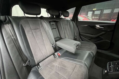 Audi A4 2.0 TDI 40 Black Edition S Tronic Euro 6 (s/s) 5dr 21