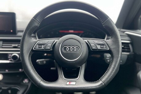Audi A4 2.0 TDI 40 Black Edition S Tronic Euro 6 (s/s) 5dr 57